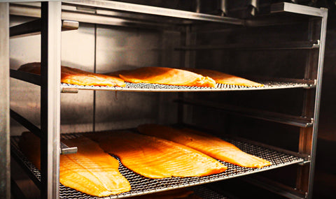 深い風味と豊かな香り 燻製